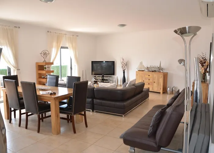 Apt Metis Penthouse